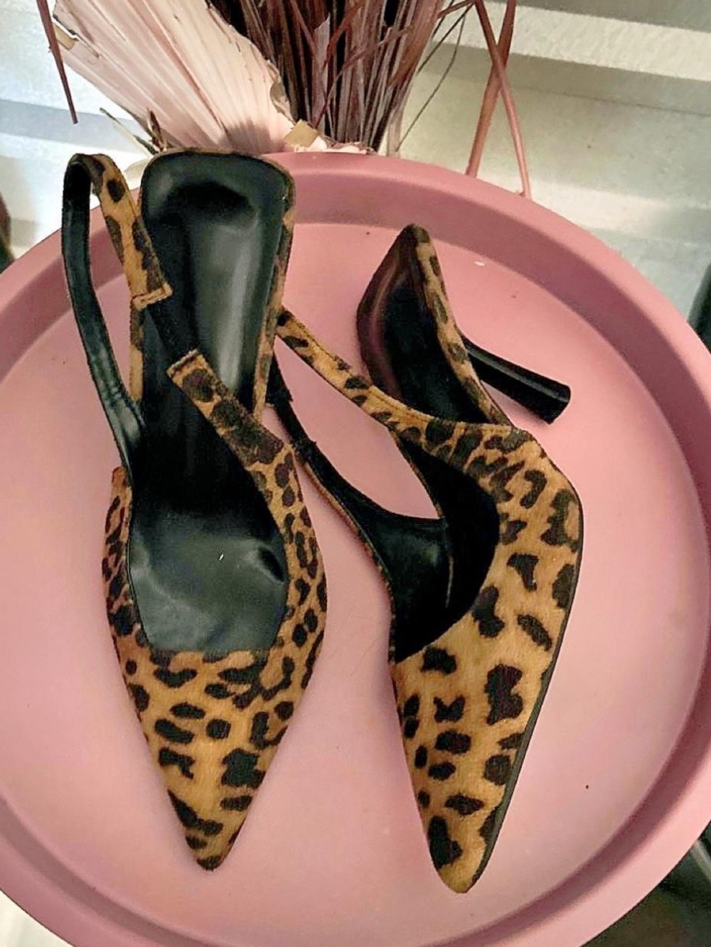 Vintage Leopard-Print Slingback Heels in Brown and Black